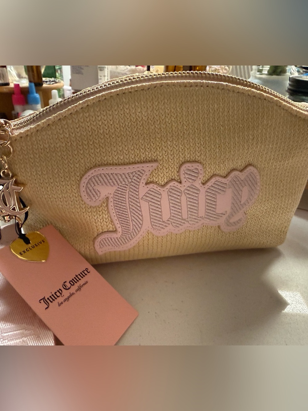 Juicy Couture Cream Cosmetic Pouch Pink Logo Applique Exclusive Dorm Essentials.